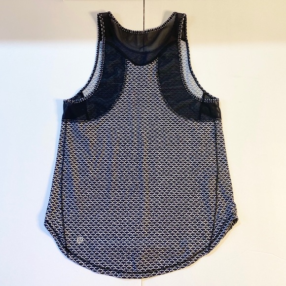 [GUC] Lululemon Active Tank Tops Lot size 10 - Picture 7 of 9